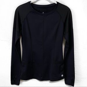 senita athletics Fitted Long Sleeve Pocket Top in Back - S